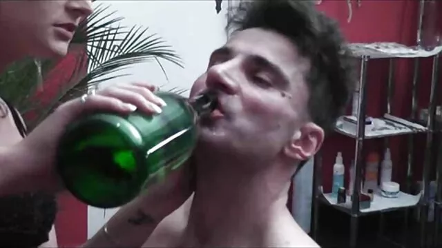 Kostüm-party mit teen porno free reife frauen Mädchen